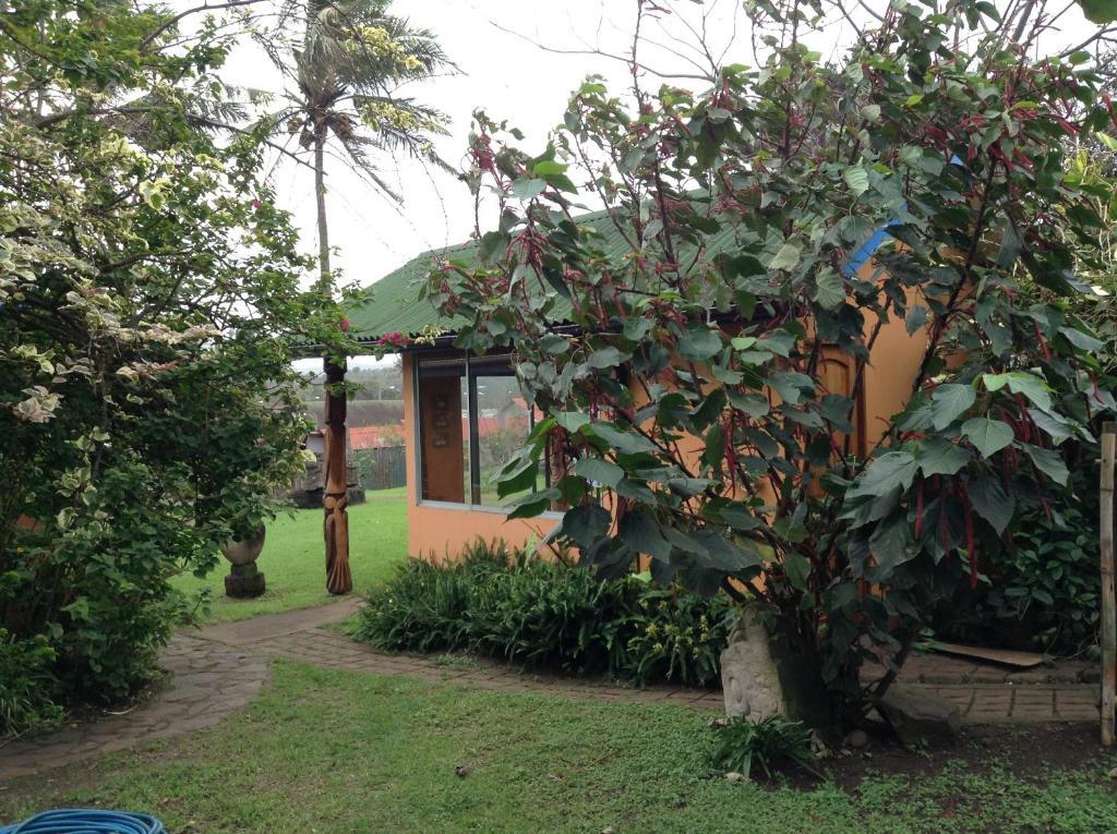 Hotel Taura'A Hanga Roa Exterior photo